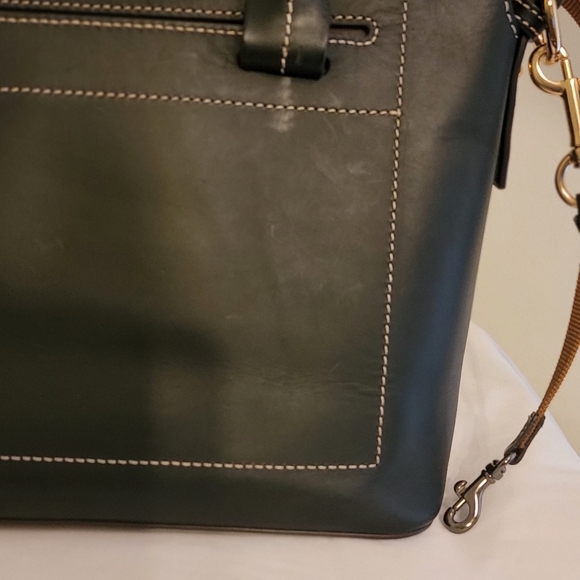 Dooney And Bourke W/ Matching Wallet - Picture 9 of 16